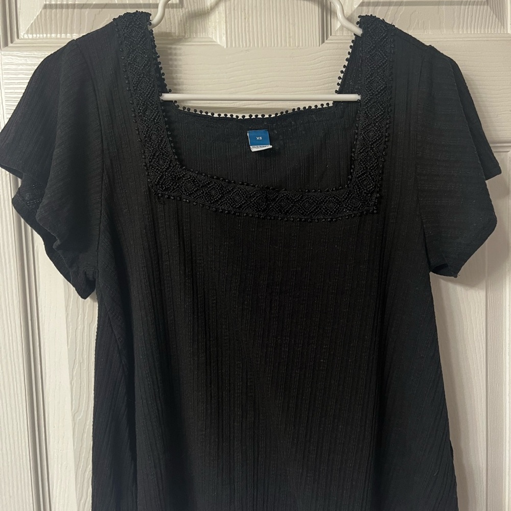 Old Navy square neck crochet lace top